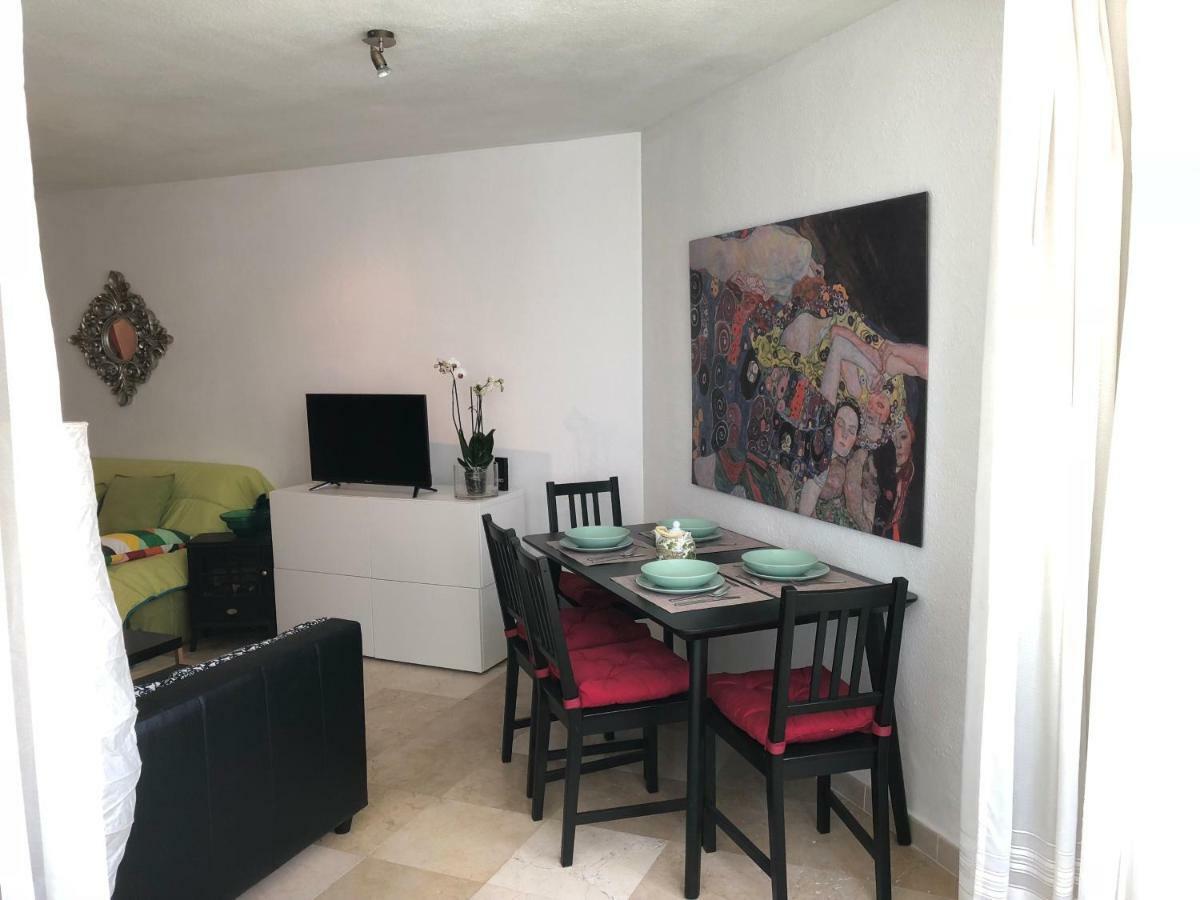 Marbella 2000 Apartment Bagian luar foto